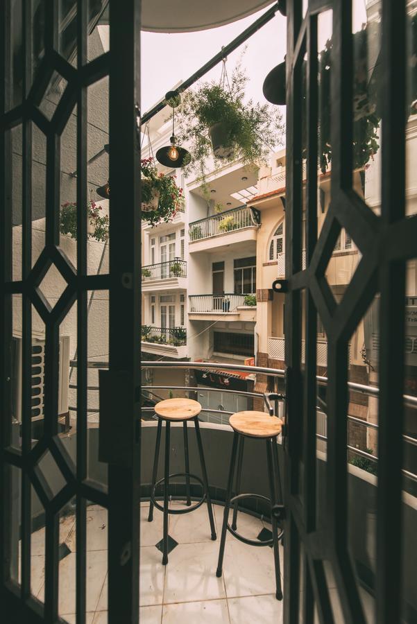 The Like & Cafe छात्रावास